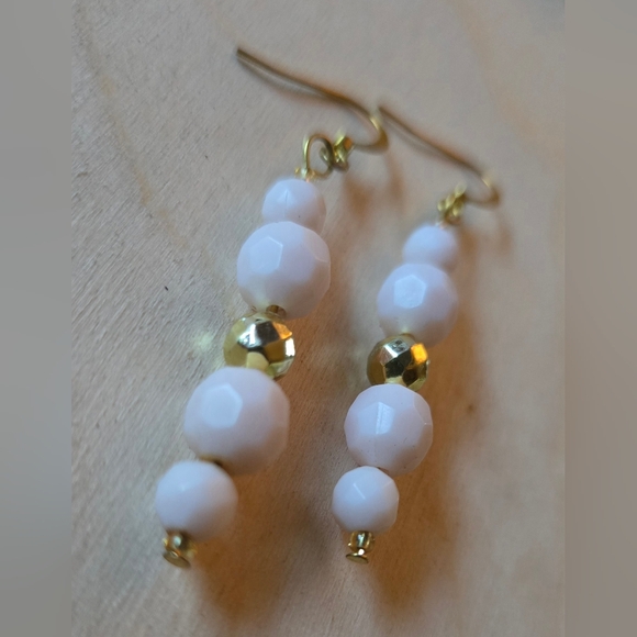 Jewelry - Pink With Gold Tone Beaded Earrings